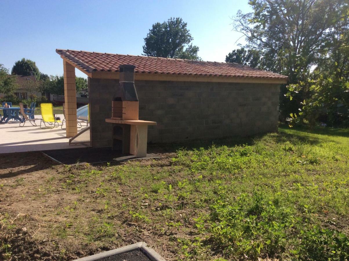 Gite Du Puy De L'Etang Laruscade Kültér fotó